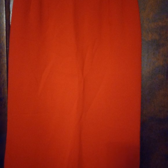 CHURCH/WORKFLOW!!  2-piece red skirt suit with split on blazer in skirt - Picture 3 of 7